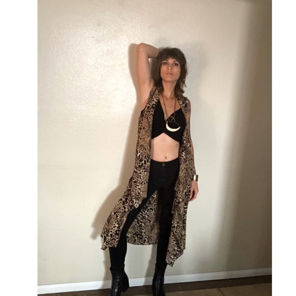 Leopard duster